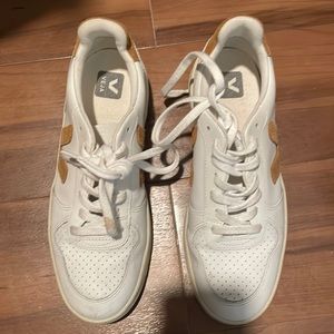 Veja sneakers